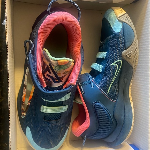 Nike Other - Nike Kids Navy and Coral Athletic Sneakers with Mint Accents